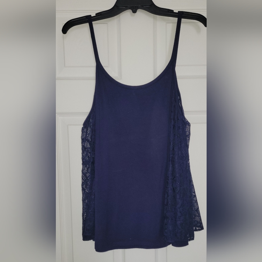 Womens top - Picture 2 of 5